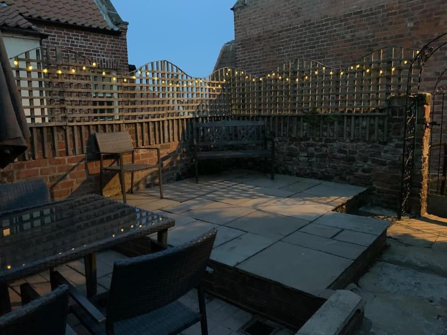 Award Winning Pet Friendly Paddock Cottage Whitby Dış mekan fotoğraf